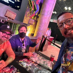 Con artistas de Marvel